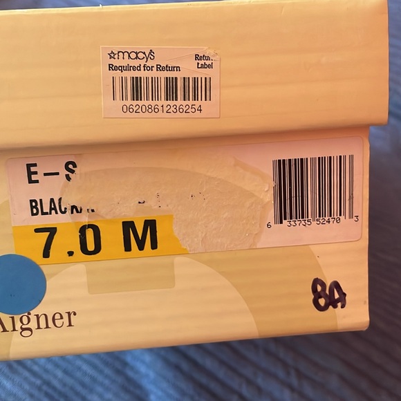 BNWT Black and White Strappy 2” sandal - Picture 5 of 5